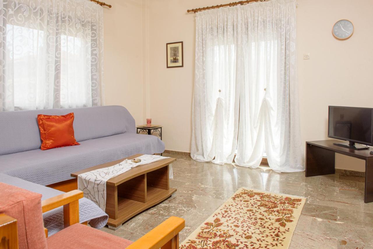 Dili Apartments イエリソス エクステリア 写真